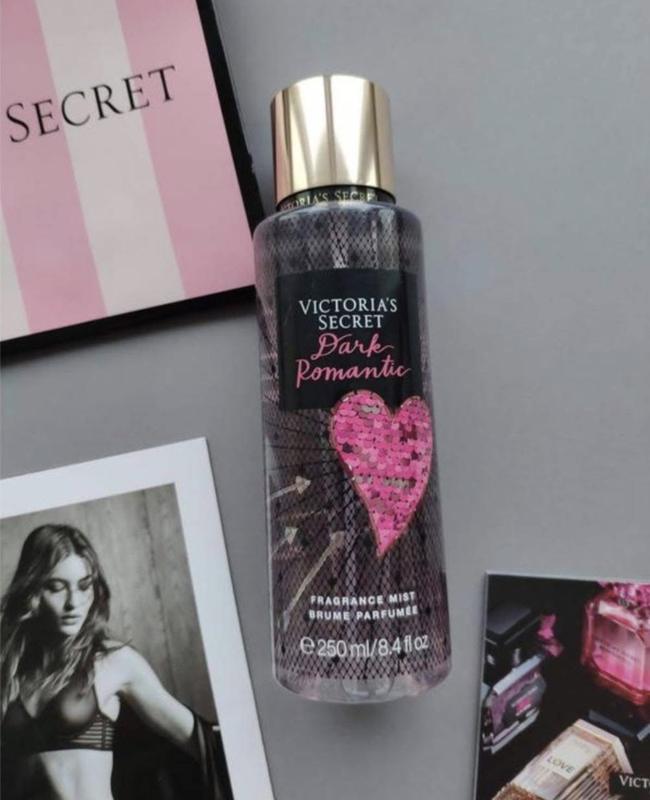 1040 Dark Romantic
