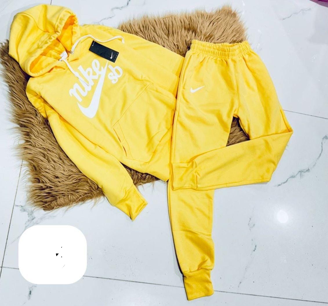 111 Amarillo (Nike)